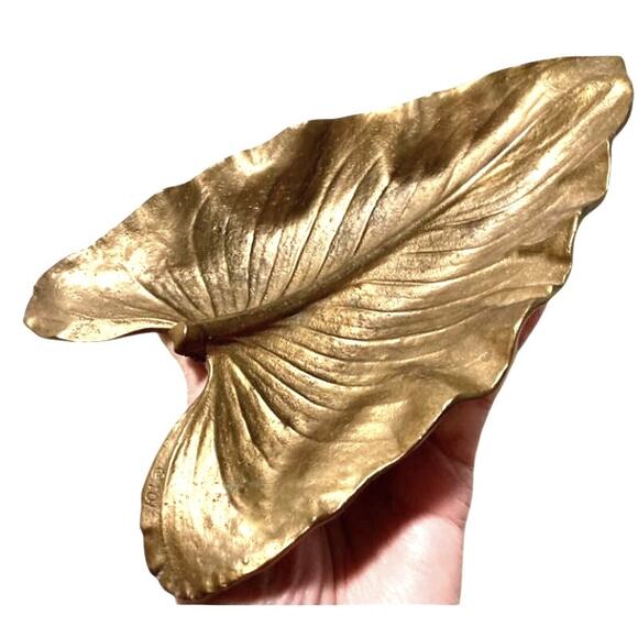 Virginia Metalcrafters Hand Cast Brass Signed 1940's Calla Lily leaf tray 8” - Picture 2 of 4